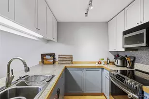 275 W Roy St, Seattle, WA 98119 - Photo 7