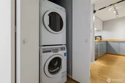 275 W Roy Street #412, Seattle, WA 98119 - Photo 13