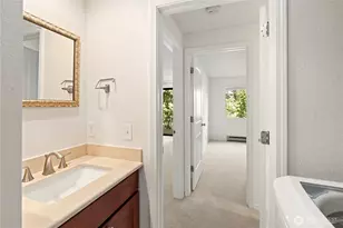 14629 NE 35th St, Bellevue, WA 98007 - Photo 17
