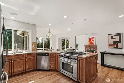 23405 SE 27th Court, Sammamish, WA 98075 - Photo 11