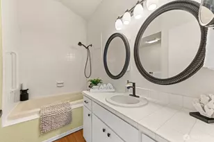 909 30th St NW, Gig Harbor, WA 98335 - Photo 27