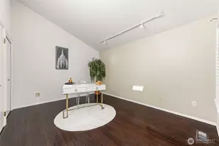 909 30th St NW, Gig Harbor, WA 98335 - Photo 7