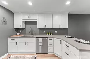 909 30th St NW, Gig Harbor, WA 98335 - Photo 13