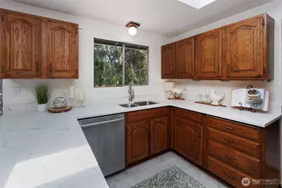 12822 NE 68th Street, Kirkland, WA 98033 - Photo 9