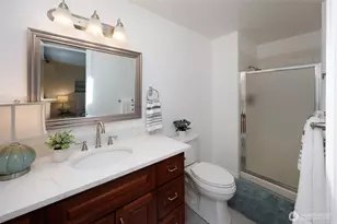 12822 NE 68th St, Kirkland, WA 98033 - Photo 25