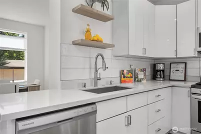 15612 8th Avenue SW #104, Burien, WA 98166 - Photo 9