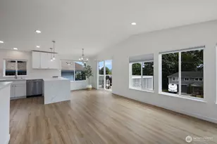 2126 E Grand Ave, Everett, WA 98201 - Photo 3