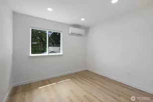 2126 E Grand Ave, Everett, WA 98201 - Photo 9