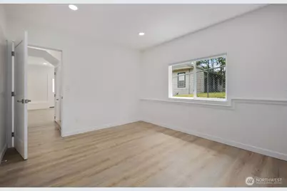 2126 E Grand Avenue, Everett, WA 98201 - Photo 17