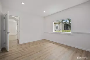 2126 E Grand Ave, Everett, WA 98201 - Photo 17