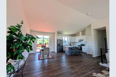 201 Stanley Avenue, Algona, WA 98001 - Photo 5