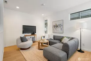 139 22nd Ave E, Seattle, WA 98112 - Photo 5
