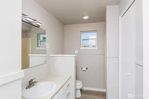 319 N Dunlap St, Sequim, WA 98382 - Photo 27