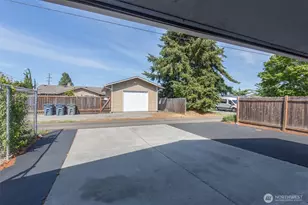 319 N Dunlap St, Sequim, WA 98382 - Photo 33