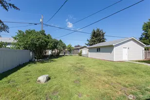 319 N Dunlap St, Sequim, WA 98382 - Photo 7