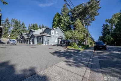 15633 44th Avenue W #B-1, Lynnwood, WA 98087 - Photo 29
