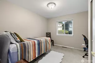 650 Medallion Pl E, Port Orchard, WA 98366 - Photo 37