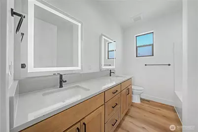 551 S Perry Avenue, East Wenatchee, WA 98802 - Photo 23