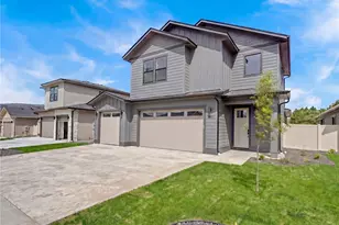551 S Perry Ave, East Wenatchee, WA 98802 - Photo 3