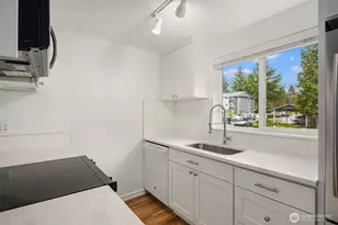 14006 NE 181st Pl, Woodinville, WA 98072 - Photo 11