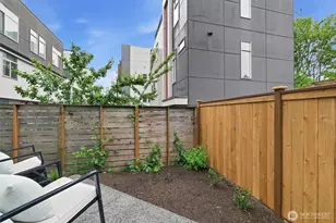 1409 29th Ave, Seattle, WA 98122 - Photo 13