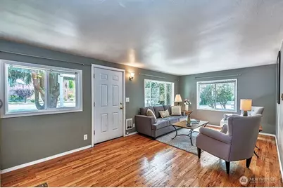 22910 Edmonds Way, Edmonds, WA 98020 - Photo 5