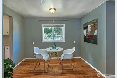22910 Edmonds Way, Edmonds, WA 98020 - Photo 7