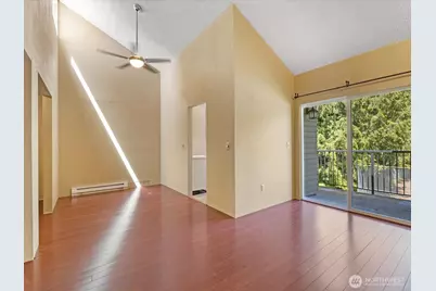 820 E Cady Road #D202, Everett, WA 98203 - Photo 5