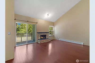 820 E Cady Road #D202, Everett, WA 98203 - Photo 1