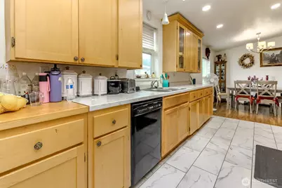 8216 19th Avenue E #10, Tacoma, WA 98404 - Photo 9