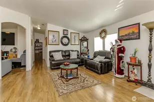 8216 19th Ave E, Tacoma, WA 98404 - Photo 5