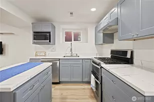 3519 NE 8th St, Renton, WA 98056 - Photo 27