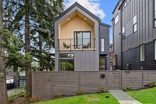 4235 S Bradford St, Seattle, WA 98118 - Photo 31