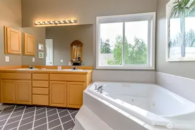 30015 1st Place S, Federal Way, WA 98003 - Photo 29