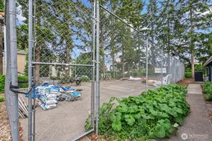 215 100th Street SW, Everett, WA 98204 - Photo 23