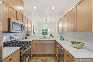 945 232nd Pl NE, Sammamish, WA 98074 - Photo 11