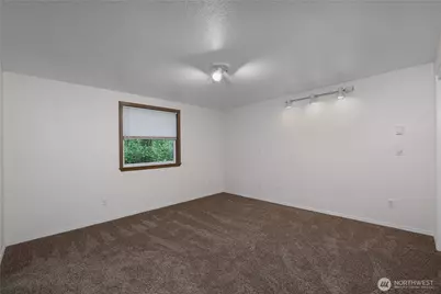402 E Hiawatha Boulevard, Shelton, WA 98584 - Photo 17