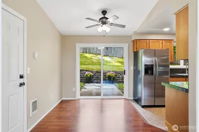 511 W 3rd Street, La Center, WA 98629 - Photo 11