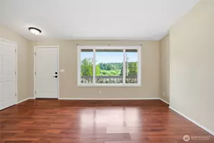 511 W 3rd St, La Center, WA 98629 - Photo 9