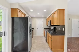 511 W 3rd St, La Center, WA 98629 - Photo 13