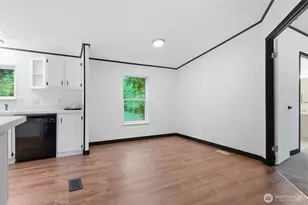 11344 6th Ave SE, Olympia, WA 98513 - Photo 9