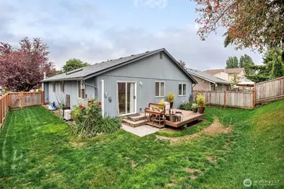 5034 39th Street NE, Tacoma, WA 98422 - Photo 3