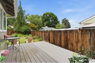 1002 Vassar Avenue, Wenatchee, WA 98801 - Photo 29