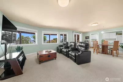 1489 Crestview Drive, Camano Island, WA 98282 - Photo 13