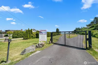 1489 Crestview Drive, Camano Island, WA 98282 - Photo 23