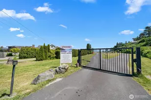 1489 Crestview Dr, Camano Island, WA 98282 - Photo 23