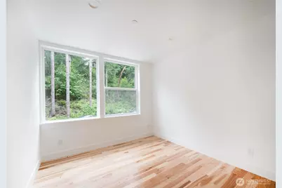 21037 NE 15th Street, Sammamish, WA 98074 - Photo 29