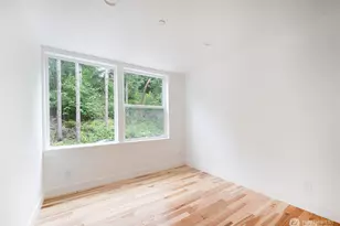 21037 NE 15th St, Sammamish, WA 98074 - Photo 29
