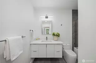 21037 NE 15th St, Sammamish, WA 98074 - Photo 31