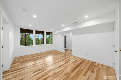 21037 NE 15th Street, Sammamish, WA 98074 - Photo 35
